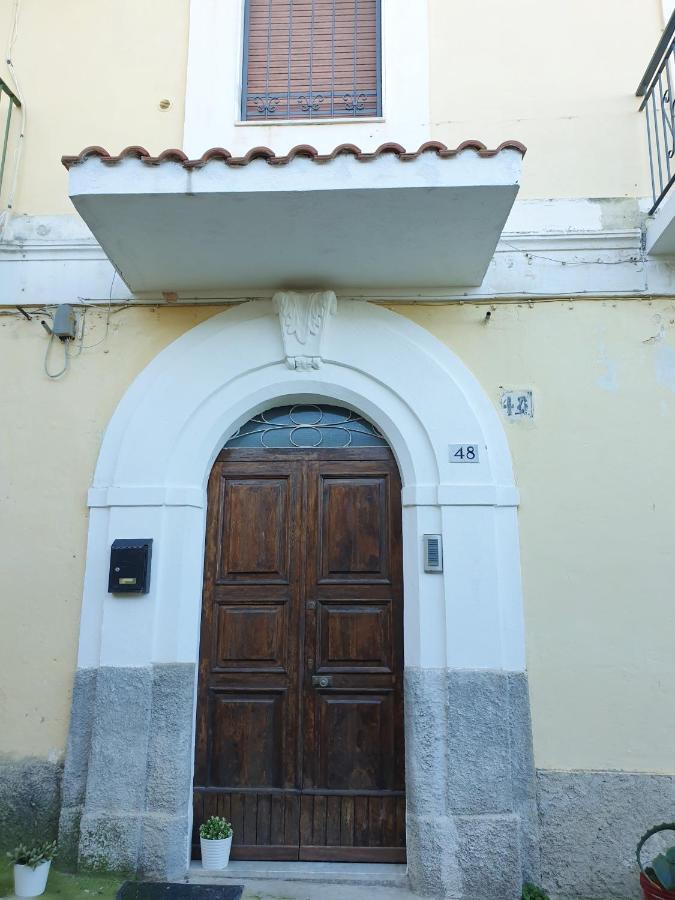 2 Bed Apartment In The Historical Center Pizzo Пицо Екстериор снимка