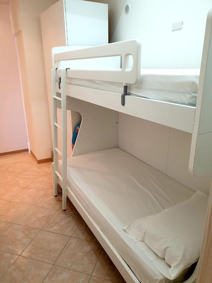 2 Bed Apartment In The Historical Center Pizzo Пицо Екстериор снимка