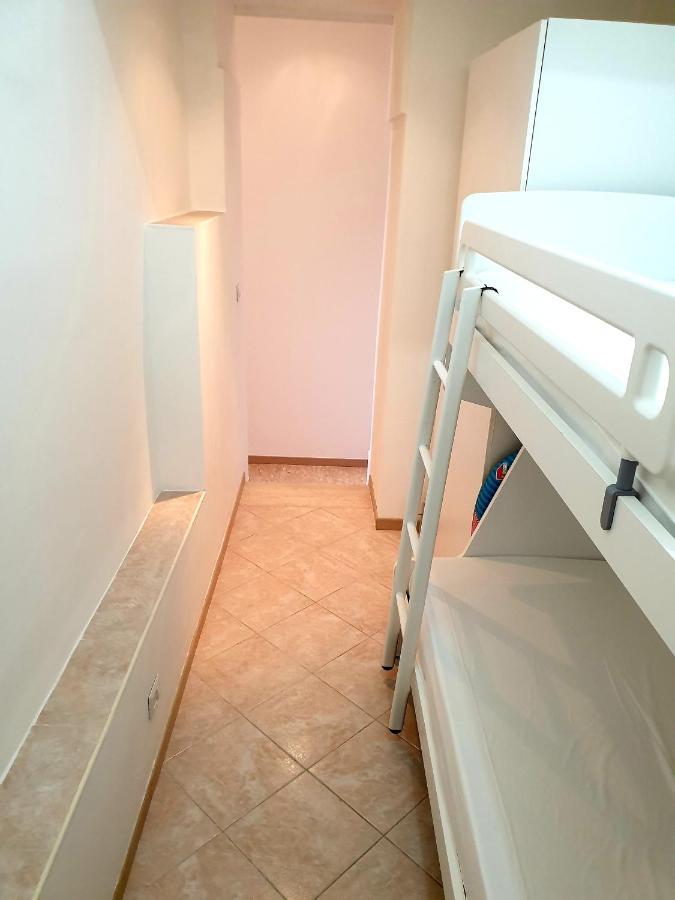 2 Bed Apartment In The Historical Center Pizzo Пицо Екстериор снимка